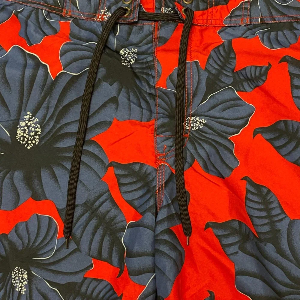 Old Navy Men's Swimsuit, XXL, no liner, blue & red with big flower design - Picture 2 of 6